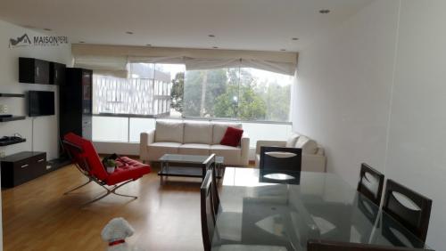 2 Cuartos, 108 m² – Vendo Duplex Vista a Parque 2 Dorm. Surco (Ref 617)-q-u