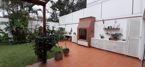 4 Cuartos, 485 m² – Casa en Venta 485 M2 3 Pisos Parque Privado San Isidro