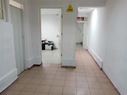 3 Cuartos, 75 m² – Alquilo Oficina Administrativa 75m2. 1er. Piso - S/1,400. Lince