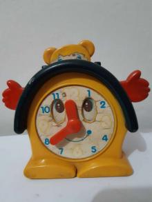 Yh Antiguo Reloj Musical Made In Malaysia 1988 A Cuerda Camb